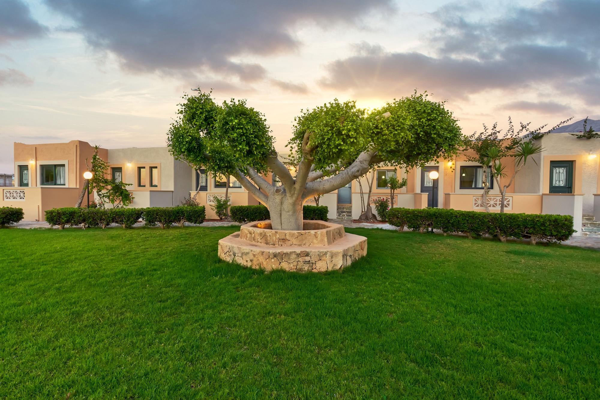 Golden Bay Hotel Apartments Малиа Экстерьер фото