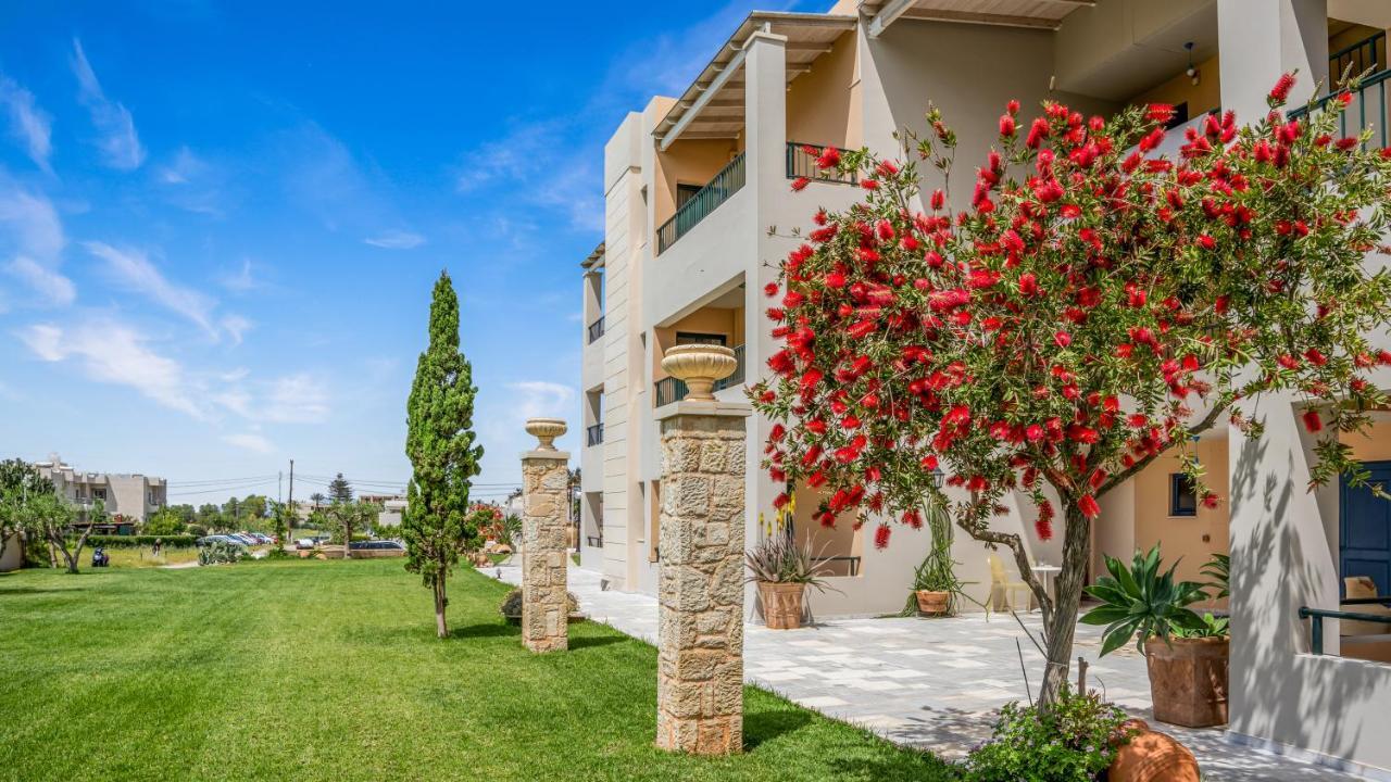 Golden Bay Hotel Apartments Малиа Экстерьер фото
