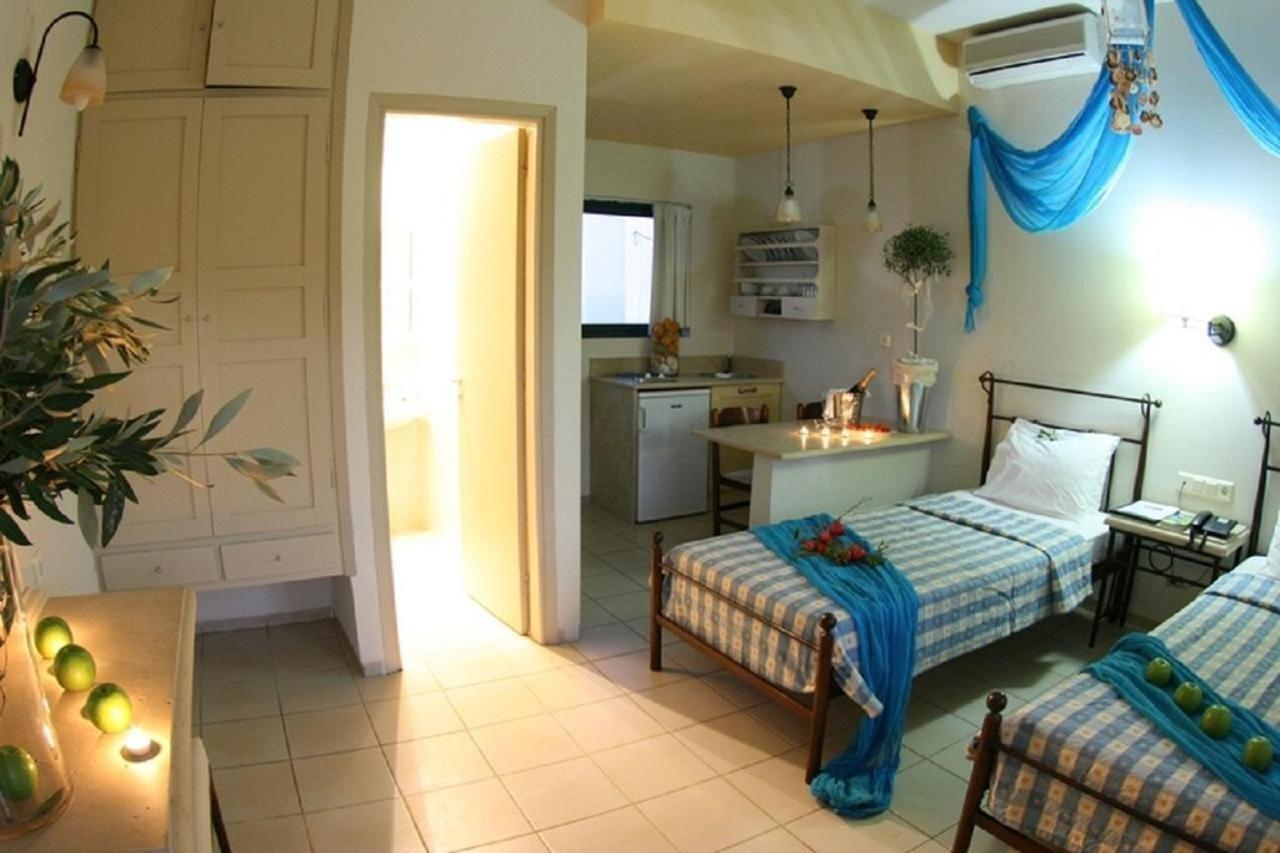 Golden Bay Hotel Apartments Малиа Экстерьер фото
