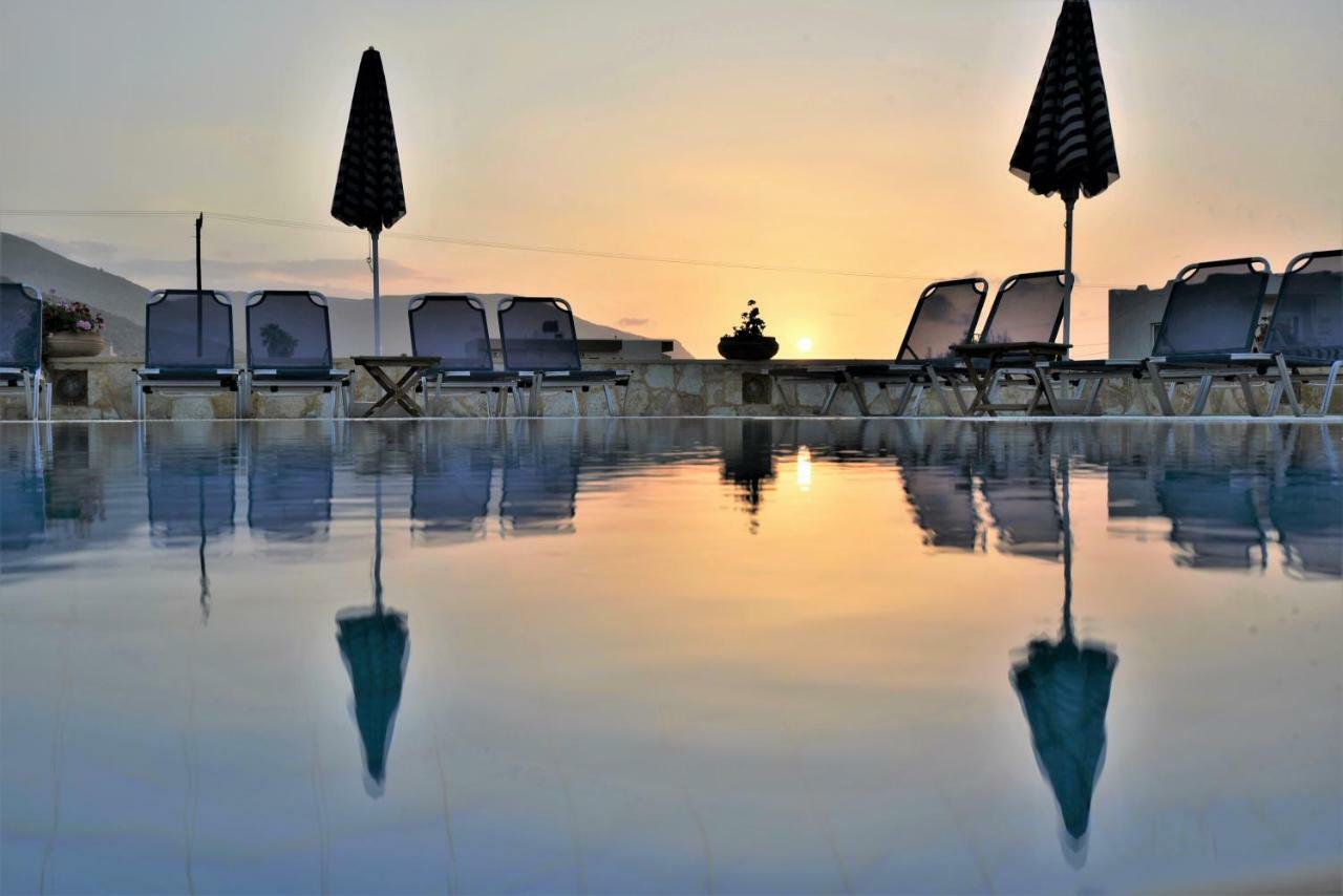 Golden Bay Hotel Apartments Малиа Экстерьер фото